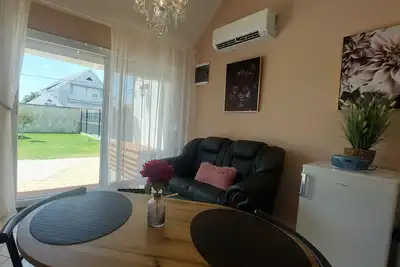 Image de Relax Cozy apartment with 1 bedroom and WiFi, Ac in amazing Bük