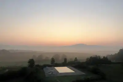 Image de 4 Bedroom Tuscan Country Villa with Infinity pool & stunning views near Cortona