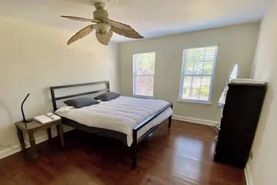 Image de Charming Big 4 Bedroom Home In Lake Villa