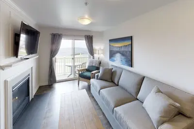 Image de Modern 1br with amazing slope-side views! by RedAwning