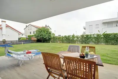 Image de Appartement \"Deluxe 5\" avec jardin partagé, Wi-Fi et climatisation