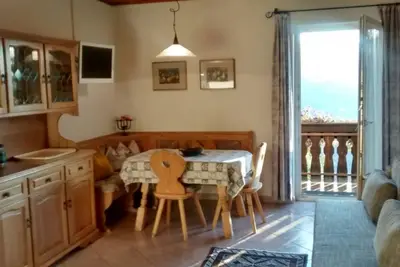 Image de Appartement 'Wohnung 2' avec vue sur les montagnes, piscine partagée et Wi-Fi