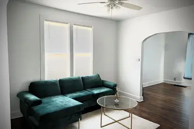 Image de 🌅 2-bedroom Spacious house. Close City Center & State Fair