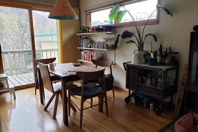 Image de Riverfront townhome minutes from Sunlight Ski Resort and world-class fishing.