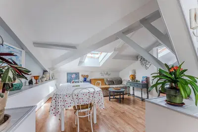 Image de Appartement De Maître Traversant avec jardin privé, Wi-Fi et climatisation