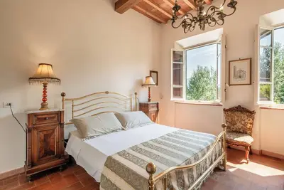 Image de Maison de vacances 'Charming Lucca' avec vue sur la montagne, jardin privé et Wi-Fi