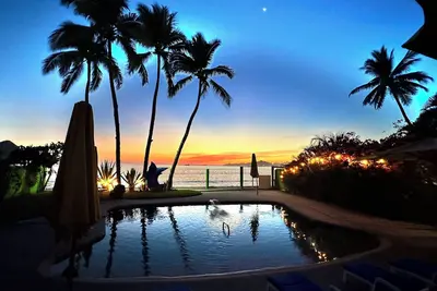 Image de Beautiful Beach Villa in Manzinillo Colima with 5 king Bedrooms & Seven Bathroom