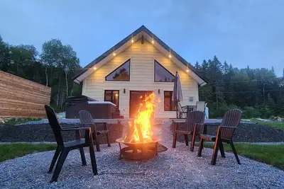 Pour 6 personnes, Lac Saint-Jean : Quai-spa-kayaks