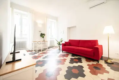 Casa di Costanza in Center Town