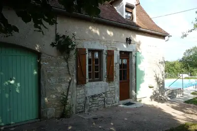 Image de Maison de vacances avec piscine dans le parc naturel des causses du Quercy