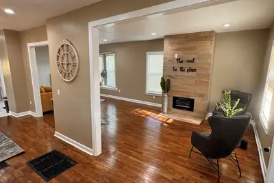 Image de Lovely 3-bedroom house in downtown Kansas City with WiFi, Ac and so much more