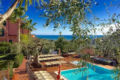 Image de Residence Villa Giada Four-room Apartment 7 Persone Ibis