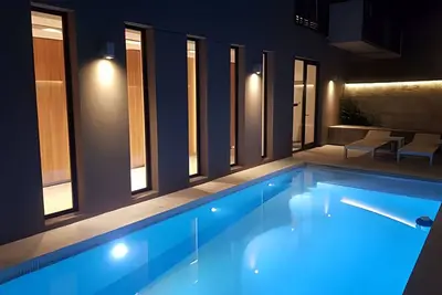 Image de E&G Ba Apartaments Velasco. Piscina