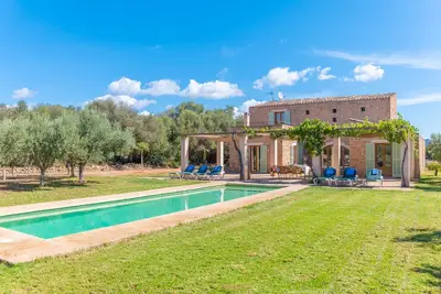 Image de Ses Fonolleres - Trois Chambres Villa, Couchages 6