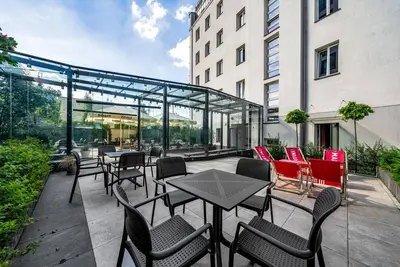 Image de Warsaw Stadion - Parking & Workspace - by Rentujemy