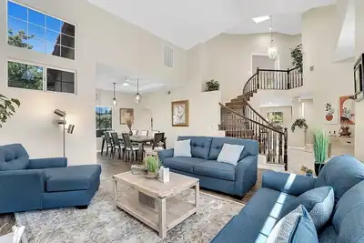 Image de Dreamsville - Countryside Solace - Spacious 5 Br, 3 Ba, 3000+ sqft