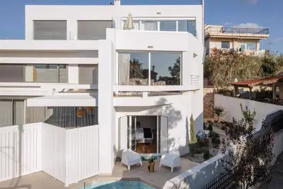Image de Idyllic Athens Villa | Villa White | 4 Bedrooms | Private Pool | Balcony with Breathtaking Sea Views | Voula