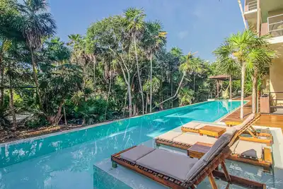 Image de First floor apartment by the beach