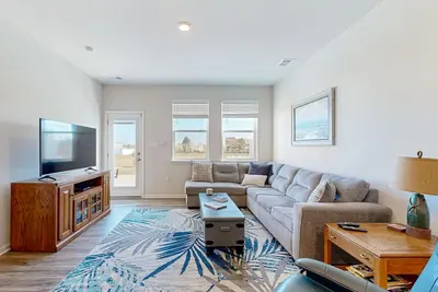 Image de Millville by the Sea home with clubhouse, pools & wellness center access