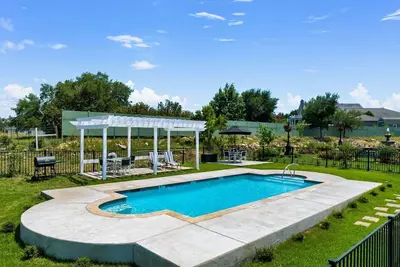 Image de Chateau-Brahma, 2 private Bedrooms & pool