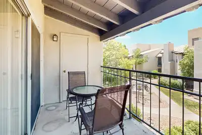 Image de This charming retreat offers all the comforts of home and more