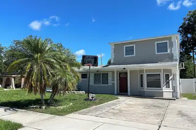 Image de Quiet Pool Haven: 4br - 9ppl, Ac, WiFi, and Beaches Nearby