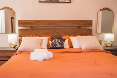 Image de 5-bedroom cabin in peaceful Pocono Pines with Ac, WiFi, and lots of nature