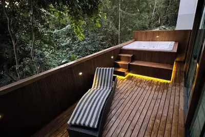 Image de Monkey House Floripa! Casa Nova com Muito Requinte com Fundos a Mata Nativa