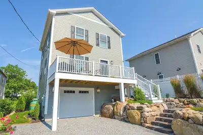 Image de Waterfront - Near Beach - Central Air - Deck
