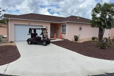 Image de 2 bed/2bath Courtyard Villa Spanish Springs w/cart
