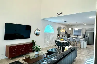 Spacious Remodeled Gem in Central Phoenix