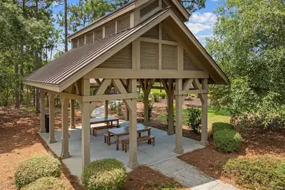 Image de Luxury Condo in Southport, Nc - Gated Community, Pool, Marina & More - Book Now