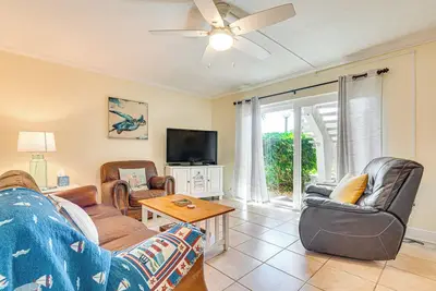 Image de Cute Cocoa Beach Condo w/ Pool & Beach Access!