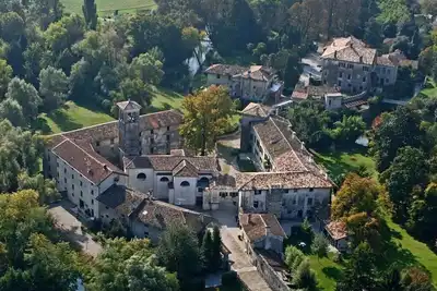Image de \"Rambaldo\" avec jardin dans le château