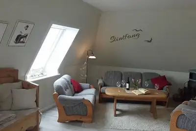 Image de Apartment on the 1st floor, with fireplace and balcony. 6 sleeping berths in the rustic attic.