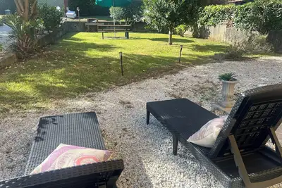 Villa a 5 Minuti dal Mare Della Versilia e 3 Minuti dai Monti