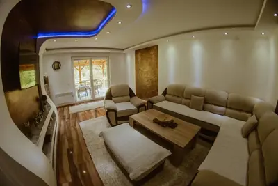Image de Appartement de vacances Kulen Vakuf pour 1 - 9 personnes avec 2 chambres à coucher - Maison mitoyenn