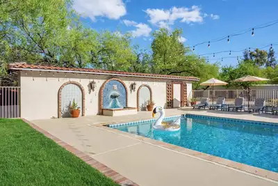 Image de Large Families, Resort-Style Pool • Solana #5