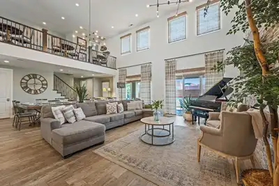 Image de Elite Retreat #87: Private Pool, Waterpark, Lazy River, Home Theater