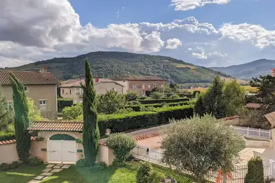 Image de Panda Home - Gîte dans les monts du Beaujolais, Gîte à Quincié en Beaujolais