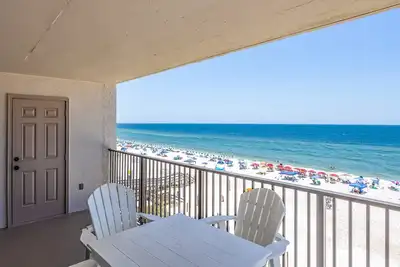 Image de Gulf Front Listing Has A Budget-Friendly Million Dollar View!