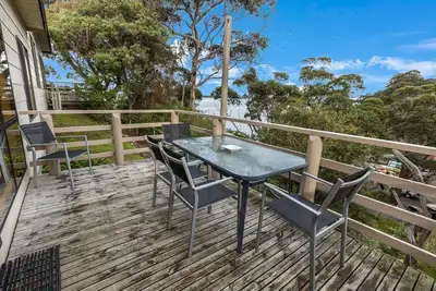 Image de Jetty View: Lorikeet Cabin - Feel a sense of nature in this rural environment