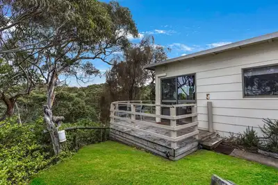 Image de Jetty View: Rosella Cabin - Feel a sense of nature in this rural environment