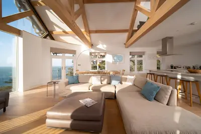 Image de Surf View, a luxury 3 bedroom holiday apartment in Lynmouth, North Devon sleeping six.