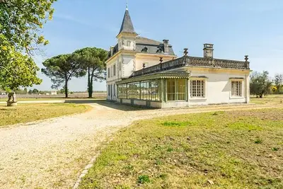 Image de Château Méjean Studios Elevation
