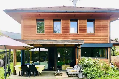 Image de Maison Proche Du Lac Dans Quartier Residentiel