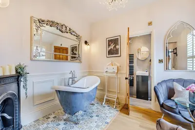 Image de 6 bedroom accommodation in York