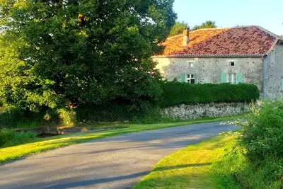 Image de Les Volets Verts 'the green shutters' \nAuthentic french farmhouse in Sw France.