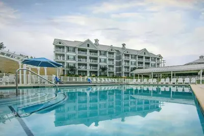 Image de Perfect Family Getaway w/ 5 Pool, Hot tubs, Private Beach & Hill Country Trails