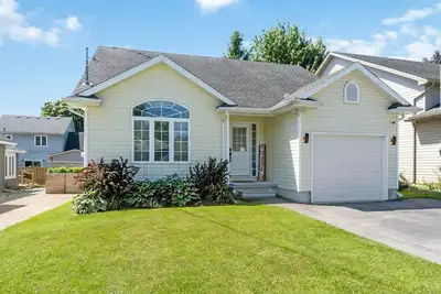 Image de Blue Barrel Beach House - Family, Friendly Luxurious Stay w/Hot Tub & Much More!